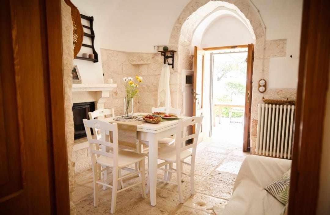Vila Trulli Azzalema With Exclusive Pool Brindisi Exteriér fotografie